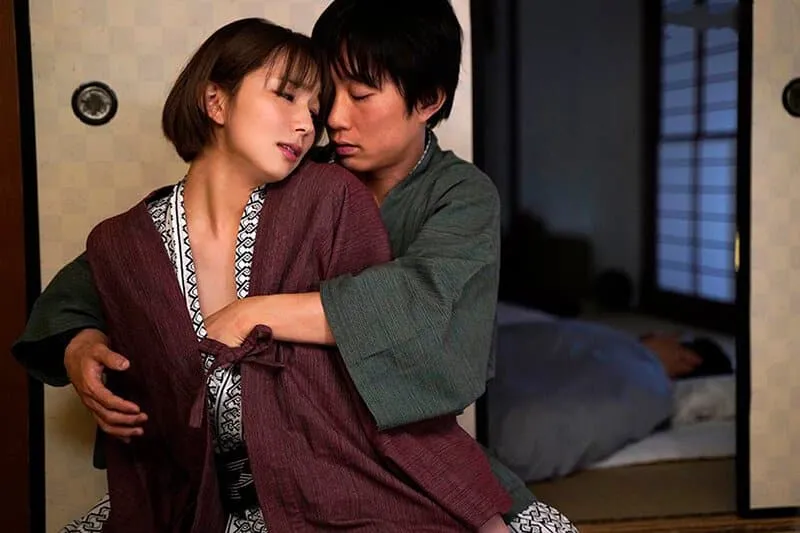 Chuyến đi suối nước nóng nắc cô bạn thân của người vợ sắp cưới có thai cmnl